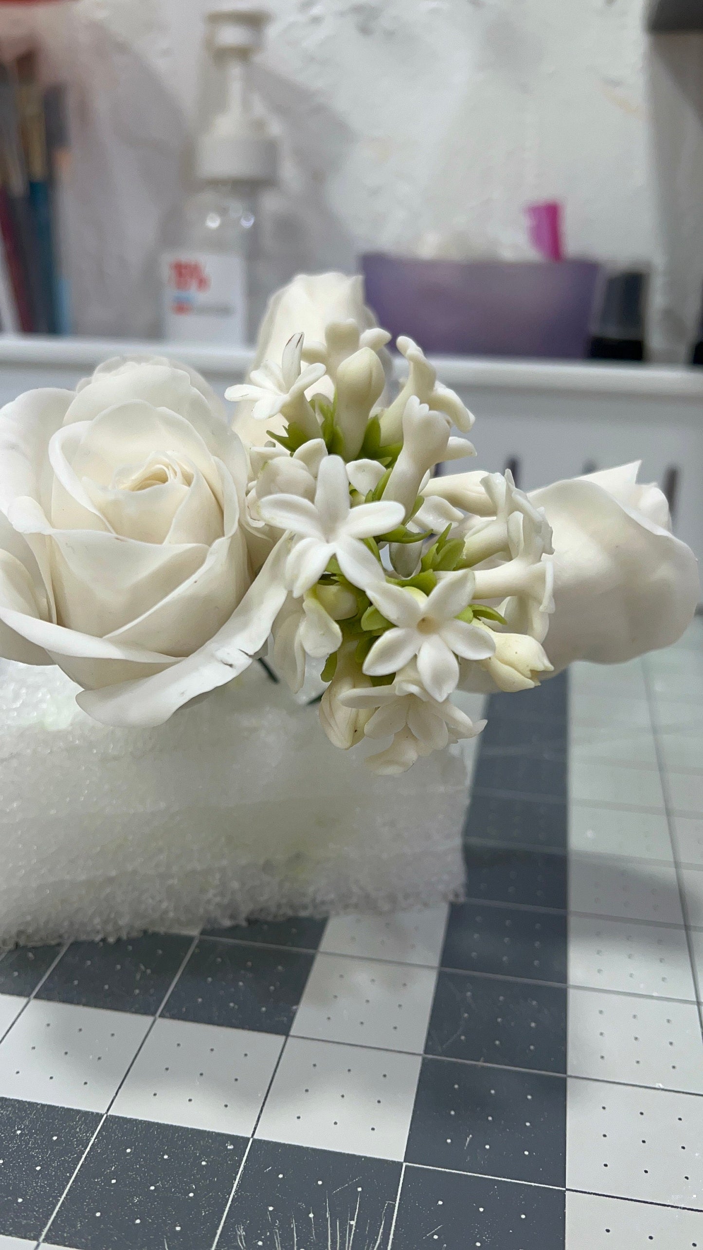 Edible handmade Stephanotis or Madagascar jasmine Vine /gumpaste/ Fondant/ Birthday Wedding Cake decoration/sugar flower