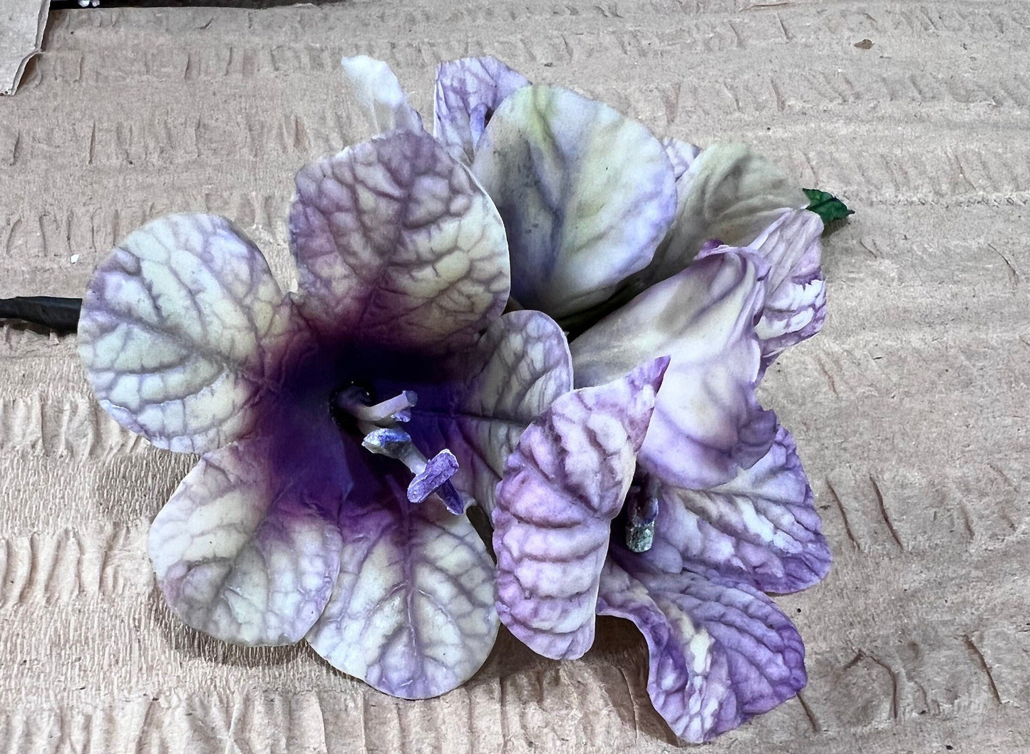 Handmade Edible Henbane Cake Flowers: Flexible Paste Wedding Topper