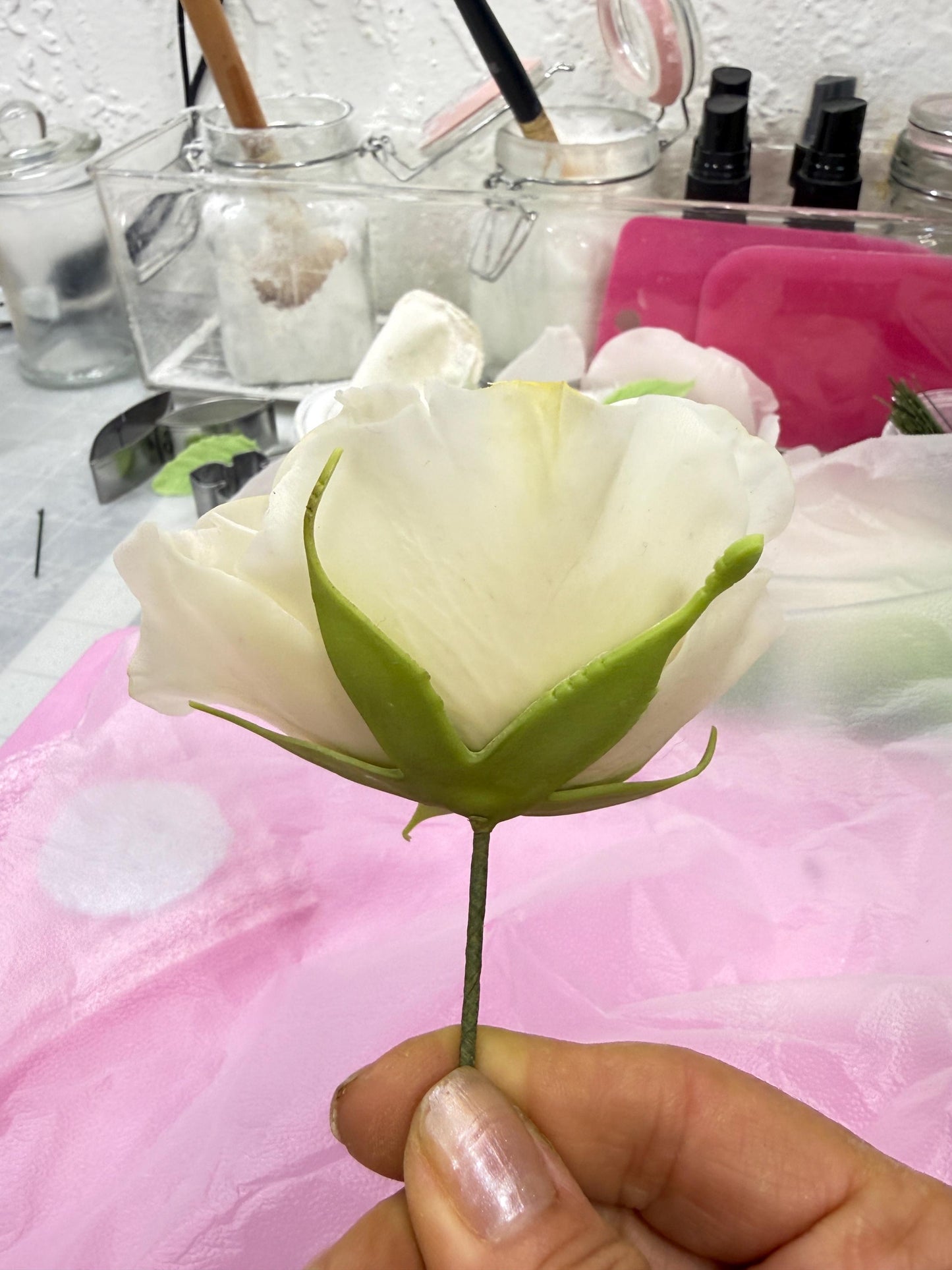 Edible Austin David Rose Cake Topper, Flexible Paste for Wedding, Birthdays or any Cake Decorations. NONBREAKABLE,  Save to be shipped