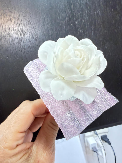 Edible Gardenia Sugar Flower Cake Topper | Handmade Flexible & Durable Flower | Realistic Wedding Cake Decoration | Safe for Shipping