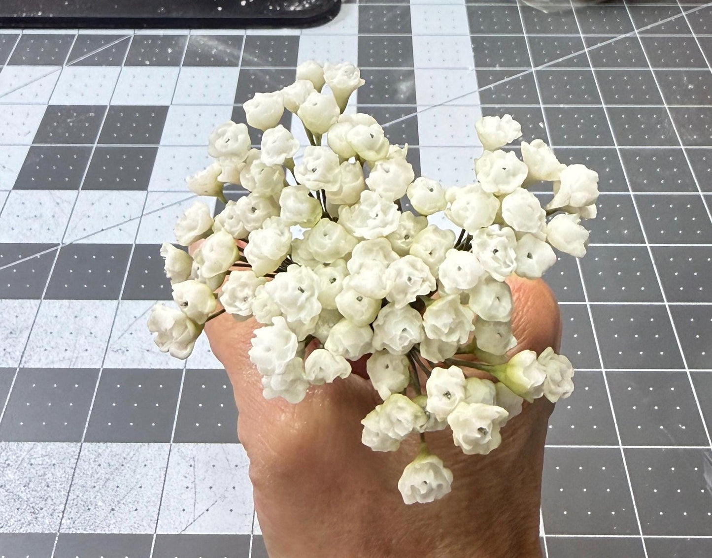 Edible Realistic handmade Baby's Breath, Sugar filler flower,  Gumpaste Cake Topper
