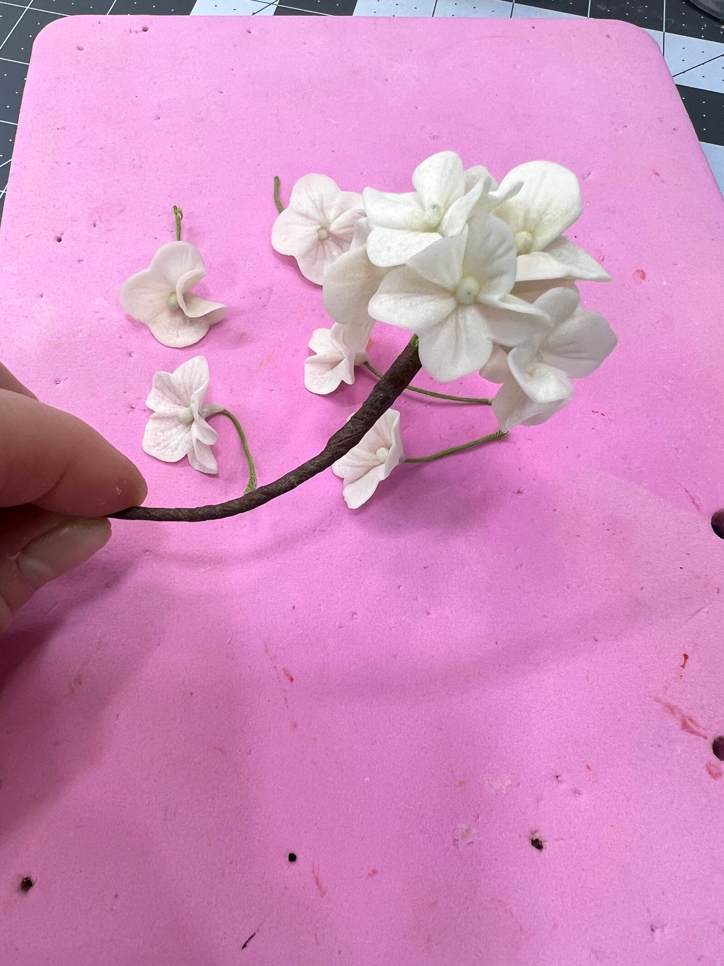 Handmade Edible Hydrangea Cake Toppers Flexible Sugar Flowers