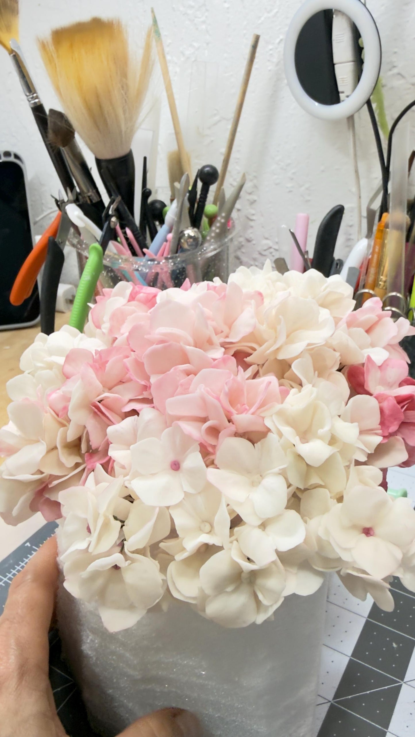 Sugar Hydrangeas bunches Cake Topper, Handmade Gum Paste Flower, Wedding Cake Decoration, Realistic Sugar Flower, Flexible Sugar Flower