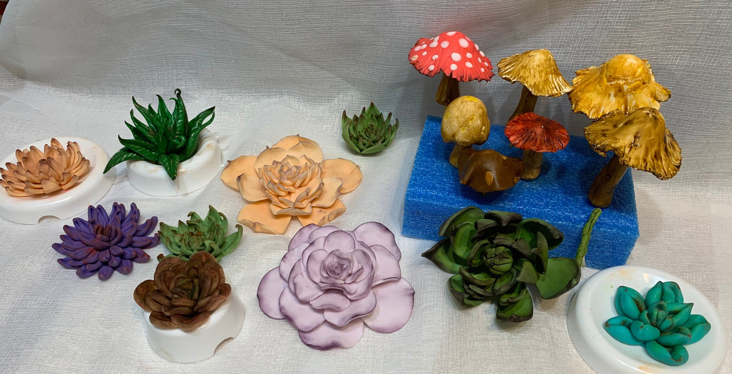 Edible Succulent Cake Toppers: Gum Paste Flowers, Wedding Cake Decorations