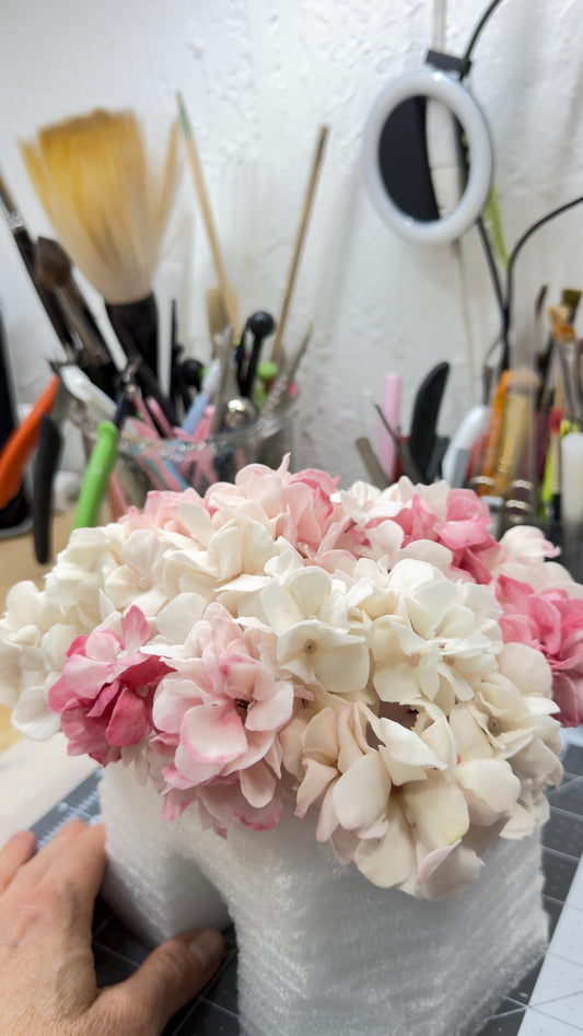Sugar Hydrangeas bunches Cake Topper, Handmade Gum Paste Flower, Wedding Cake Decoration, Realistic Sugar Flower, Flexible Sugar Flower