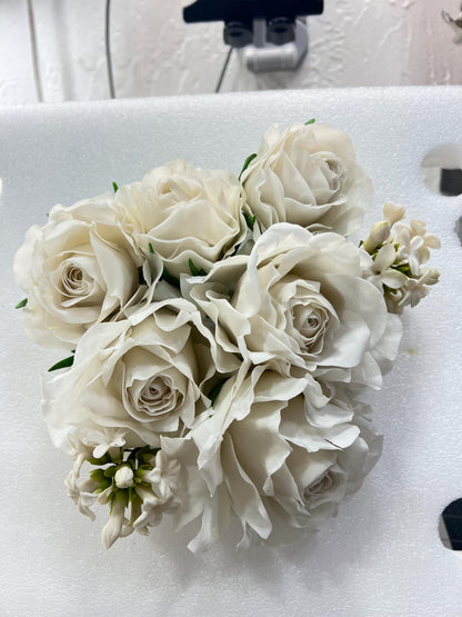 Edible White Sugar Roses Cake Topper: Flexible Paste Wedding Cake Decoration