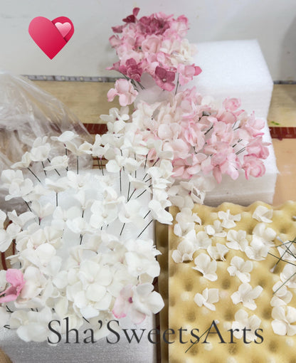 Sugar Hydrangeas bunches Cake Topper, Handmade Gum Paste Flower, Wedding Cake Decoration, Realistic Sugar Flower, Flexible Sugar Flower