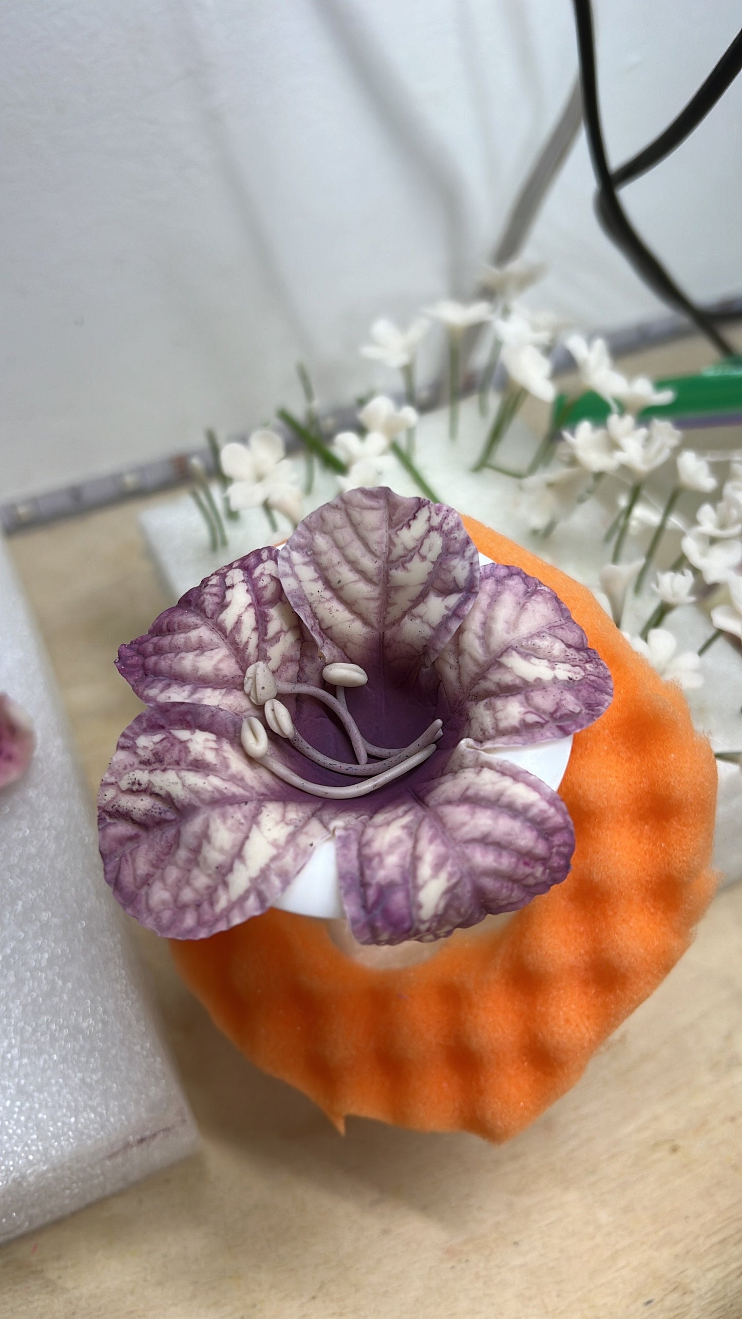 Handmade Edible Henbane Cake Flowers: Flexible Paste Wedding Topper
