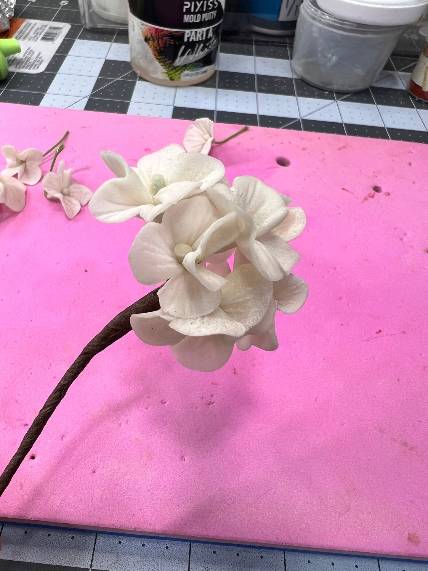 Handmade Edible Hydrangea Cake Toppers Flexible Sugar Flowers