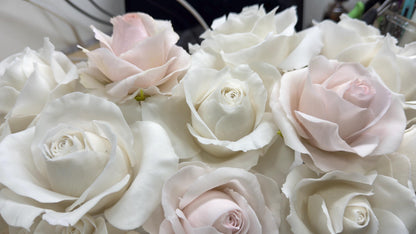 Edible Sugar Roses for Cakes | Realistic Wedding Cake Flowers | Flexible Gum Paste Cake Topper| Flexible & Nonbreakable for Safe Shipping