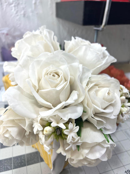 Edible White Sugar Roses Cake Topper: Flexible Paste Wedding Cake Decoration