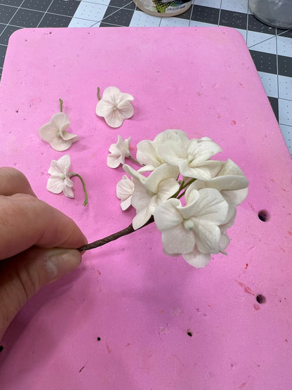 Handmade Edible Hydrangea Cake Toppers Flexible Sugar Flowers