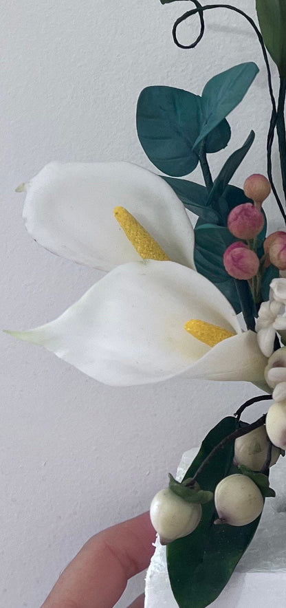 Edible Calla Lily Cake Topper: Flexible Paste Sugar Flower Decoration
