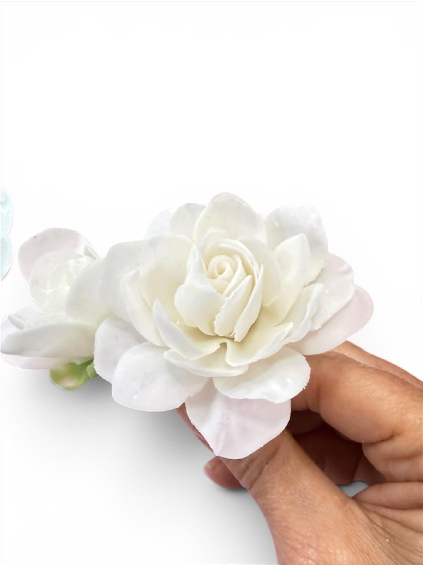 Edible Gardenia Sugar Flower Cake Topper | Handmade Flexible & Durable Flower | Realistic Wedding Cake Decoration | Safe for Shipping