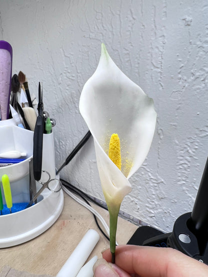 Edible Sugar Flower Cake Topper: Calla Lilies, Roses, Ruscus