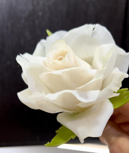 Edible Sugar Roses for Cakes | Realistic Wedding Cake Flowers | Flexible Gum Paste Cake Topper| Flexible & Nonbreakable for Safe Shipping