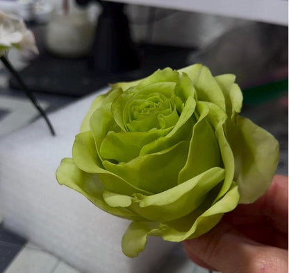 Edible Sugar Roses for Cakes | Realistic Wedding Cake Flowers | Flexible Gum Paste Cake Topper| Flexible & Nonbreakable for Safe Shipping